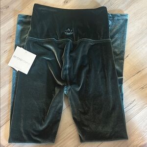 Beyond Yoga Plush Green High Waist Leggings